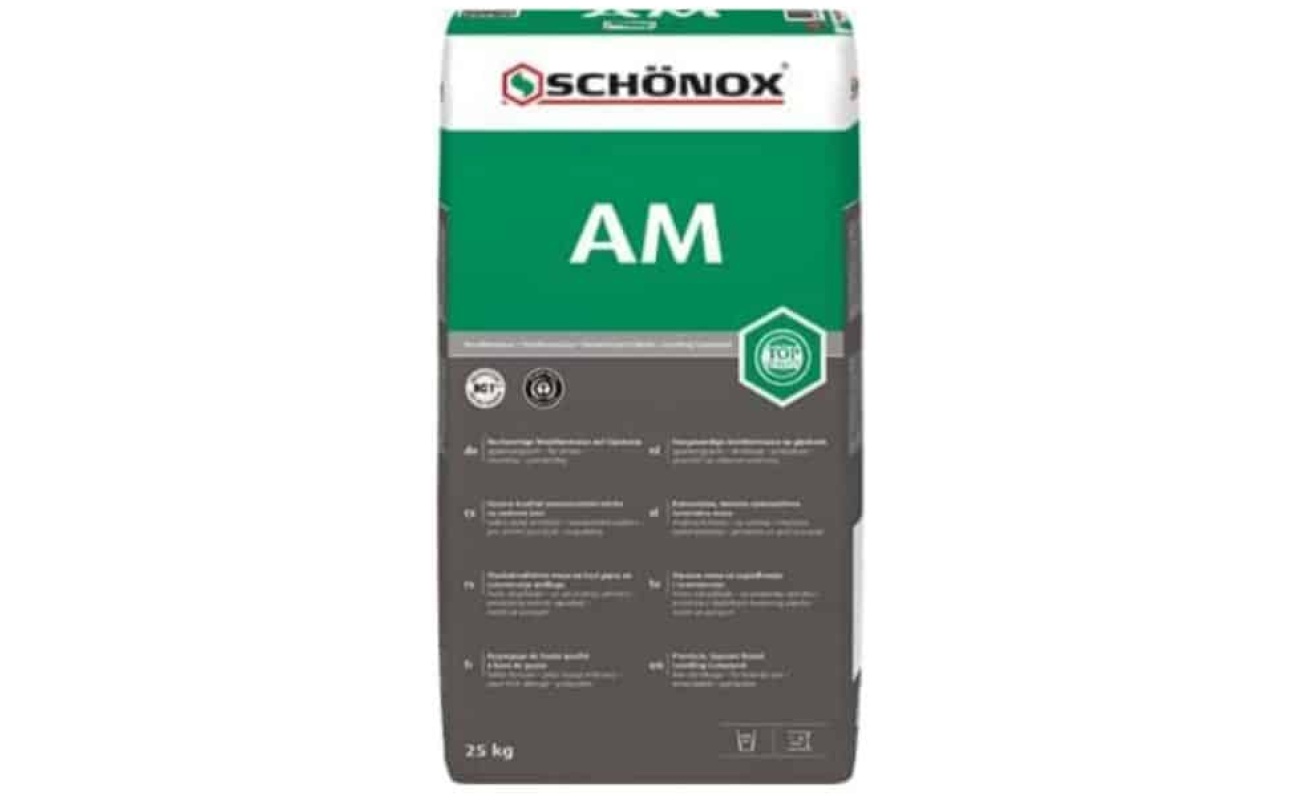 Zak van 25 kg Schönox AM gipsgebonden egalisatielaag voor vloerverwarming en vlakke renovatievloeren.