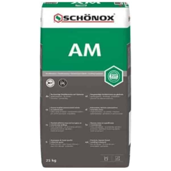 Zak van 25 kg Schönox AM gipsgebonden egalisatielaag voor vloerverwarming en vlakke renovatievloeren.