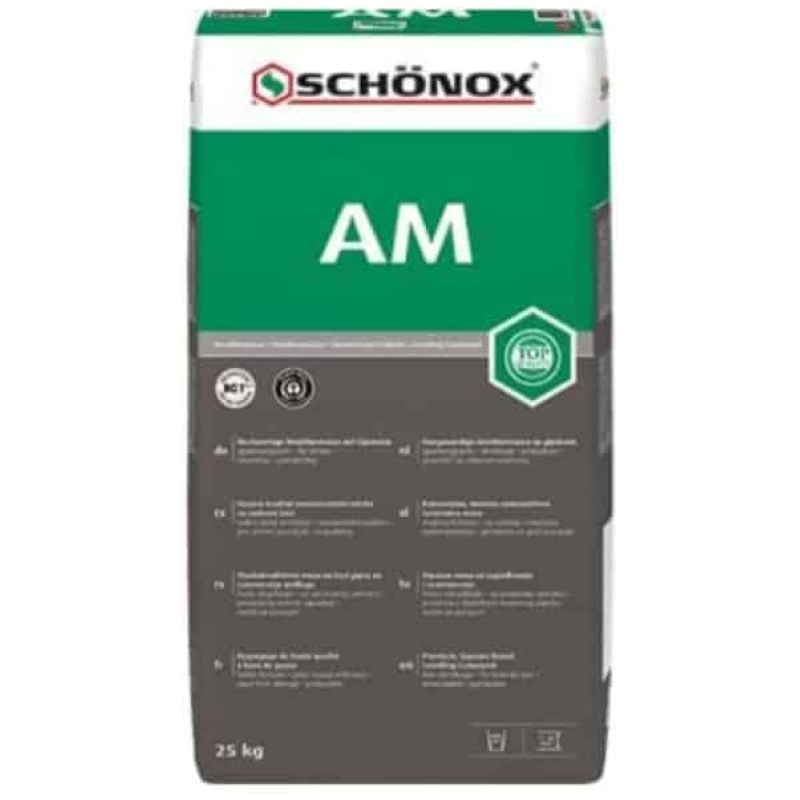 Zak van 25 kg Schönox AM gipsgebonden egalisatielaag voor vloerverwarming en vlakke renovatievloeren.